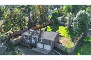 745 S 71st St, Springfield, OR 97478 - Photo 1