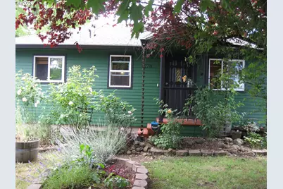 8278 SE Clatsop St, Happy Valley, OR 97086 - Photo 1