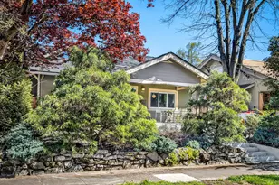 6104 N Kerby Ave, Portland, OR 97217 - Photo 1