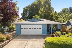 4904 SE 36th Pl, Portland, OR 97202 - Photo 1