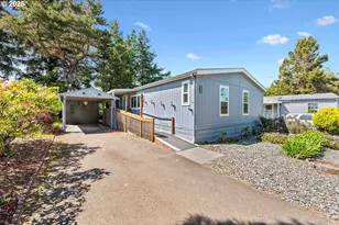 504 Puerto Vista Dr, Coos Bay, OR 97420 - Photo 1