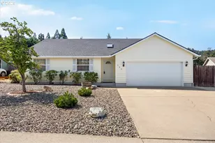 595 SE Parkway Dr, Winston, OR 97496 - Photo 1