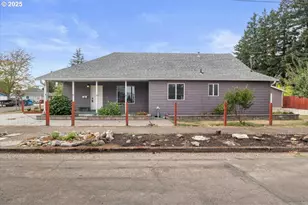 306 Pine St, Albany, OR 97321 - Photo 1