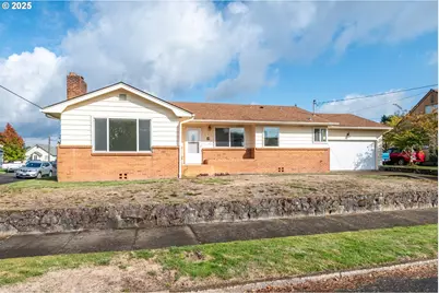 801 Cowlitz Way, Kelso, WA 98626 - Photo 1