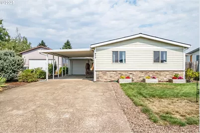 917 Mazama Ave, Lebanon, OR 97355 - Photo 1