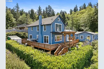 622 46th St, Astoria, OR 97103 - Photo 1