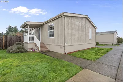 1000 S McKern Ct #10, Newberg, OR 97132 - Photo 1