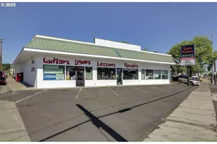 1105 N Riverside Ave, Medford, OR 97501 - Photo 1