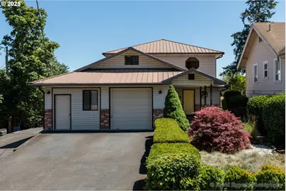 174 N 2nd St, Saint Helens, OR 97051 - Photo 1