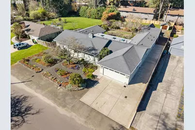 394 Cherry Dr, Eugene, OR 97401 - Photo 1