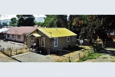 1925 Grove St, Baker City, OR 97814 - Photo 1