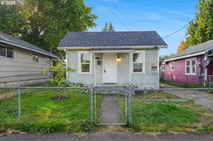 321 NW 2nd Ave, Kelso, WA 98626 - Photo 1