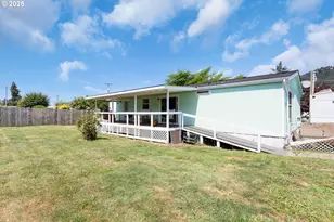 1060 Cornutt St, Myrtle Creek, OR 97457 - Photo 1