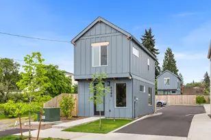 4380 NE Going St, Portland, OR 97218 - Photo 1