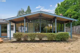 616 SE 175th Pl, Portland, OR 97233 - Photo 1