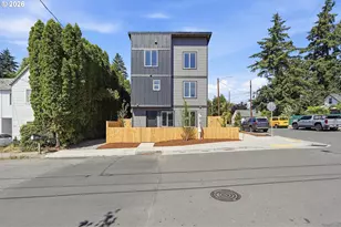 2701 SE 85th Ave, Portland, OR 97266 - Photo 1