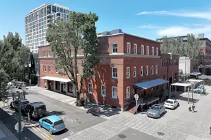 1325 NW Flanders St, Portland, OR 97209 - Photo 1