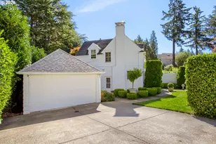6394 SW Burlingame Ave, Portland, OR 97239 - Photo 1