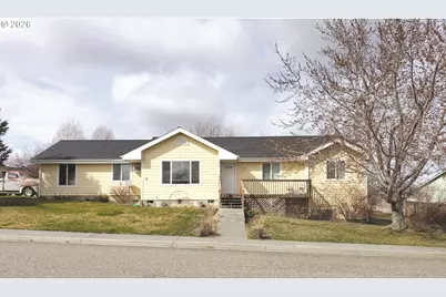 875 Lakeview Ct, Heppner, OR 97836 - Photo 1