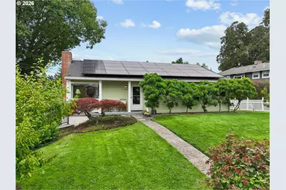 3915 SE Risley Ave, Milwaukie, OR 97267 - Photo 1