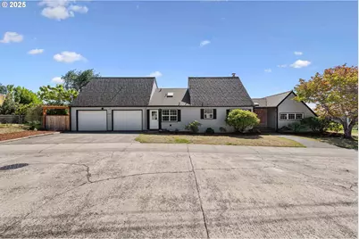 1346 Bayview St, North Bend, OR 97459 - Photo 1