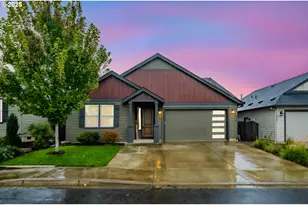 10719 NE 121st Ave, Vancouver, WA 98662 - Photo 1