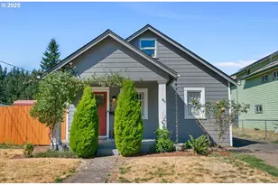 936 S Water St, Silverton, OR 97381 - Photo 1