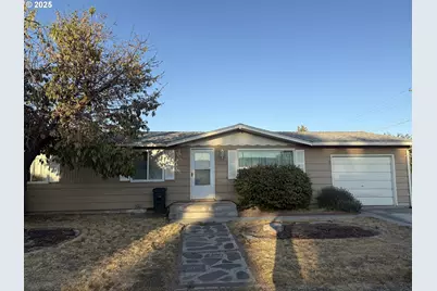 300 N First St, Irrigon, OR 97844 - Photo 1