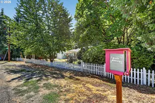8625 SW 10th Ave, Portland, OR 97219 - Photo 1