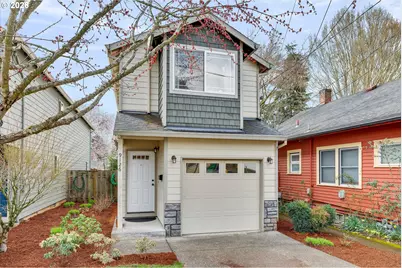 9126 SE Ash St, Portland, OR 97216 - Photo 1