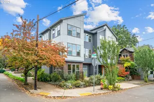 2306 SE Clinton St, Portland, OR 97202 - Photo 1