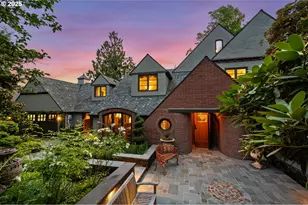 4470 SW Greenleaf Dr, Portland, OR 97221 - Photo 1