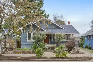 1235 SE Reynolds St, Portland, OR 97202 - Photo 1