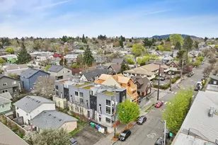 2021 SE Clinton St, Portland, OR 97202 - Photo 1