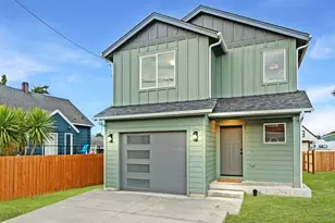 934 H Ave, Seaside, OR 97138 - Photo 1