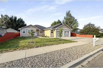885 G St, Baker City, OR 97814 - Photo 1