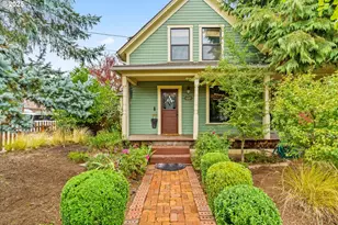 1642 W Main St, Cottage Grove, OR 97424 - Photo 1