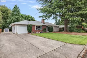 184 NE 10th Ave, Canby, OR 97013 - Photo 1