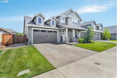 1072 S Walnut St, Canby, OR 97013 - Photo 1