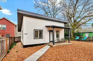 7630 N Drummond Ave, Portland, OR 97217 - Photo 1