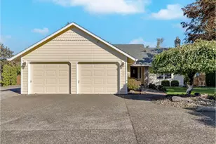 1125 NW Bella Vista Pl, Gresham, OR 97030 - Photo 1