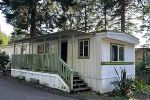89510 Hwy 101, Florence, OR 97439 - Photo 1