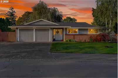 3717 SE Stott Ct, Troutdale, OR 97060 - Photo 1
