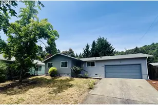 1636 Kendall St, Roseburg, OR 97471 - Photo 1