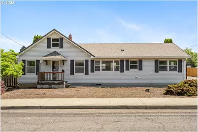 9784 SE 42nd Ave, Milwaukie, OR 97222 - Photo 1