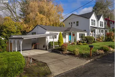 1323 SW Carson St, Portland, OR 97219 - Photo 1