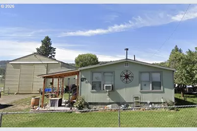 150 S 15th Ave, Elgin, OR 97827 - Photo 1