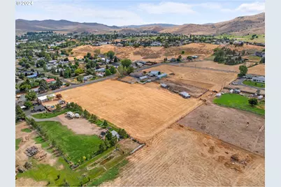 1405 1 17th St, Baker City, OR 97814 - Photo 1