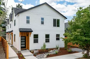 8352 NE Holladay St, Portland, OR 97220 - Photo 1