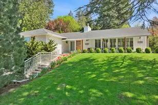 3938 SW 36th Pl, Portland, OR 97221 - Photo 1